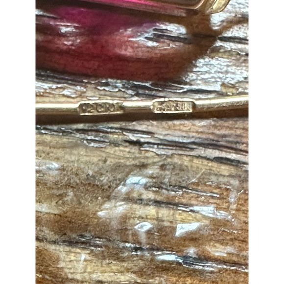 Large Ruby 14k gold vintage estate earrings #318 - Picture 8 of 16